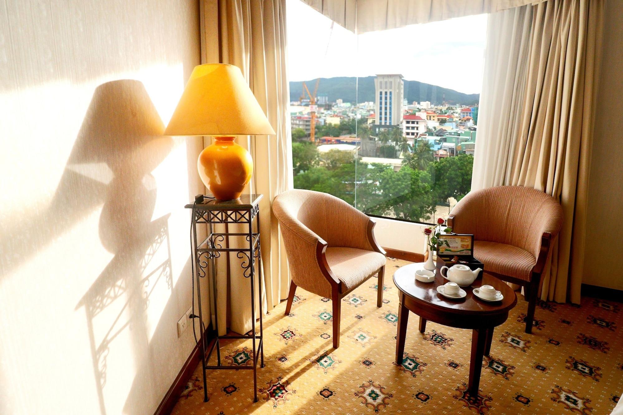 Saigon Quy Nhon Hotel Buitenkant foto