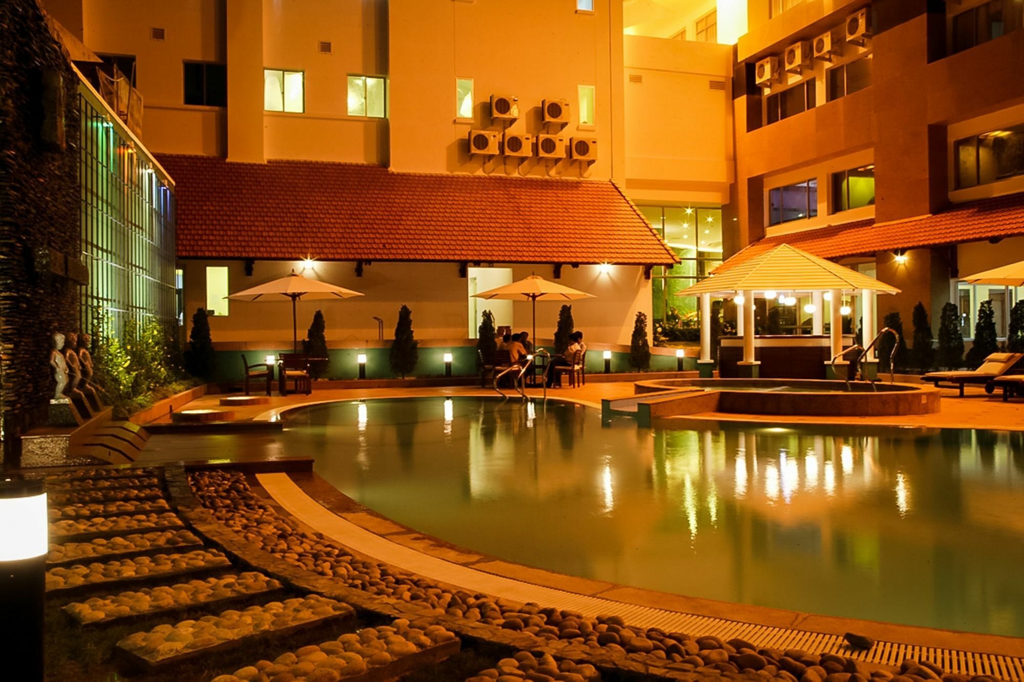 Saigon Quy Nhon Hotel Buitenkant foto