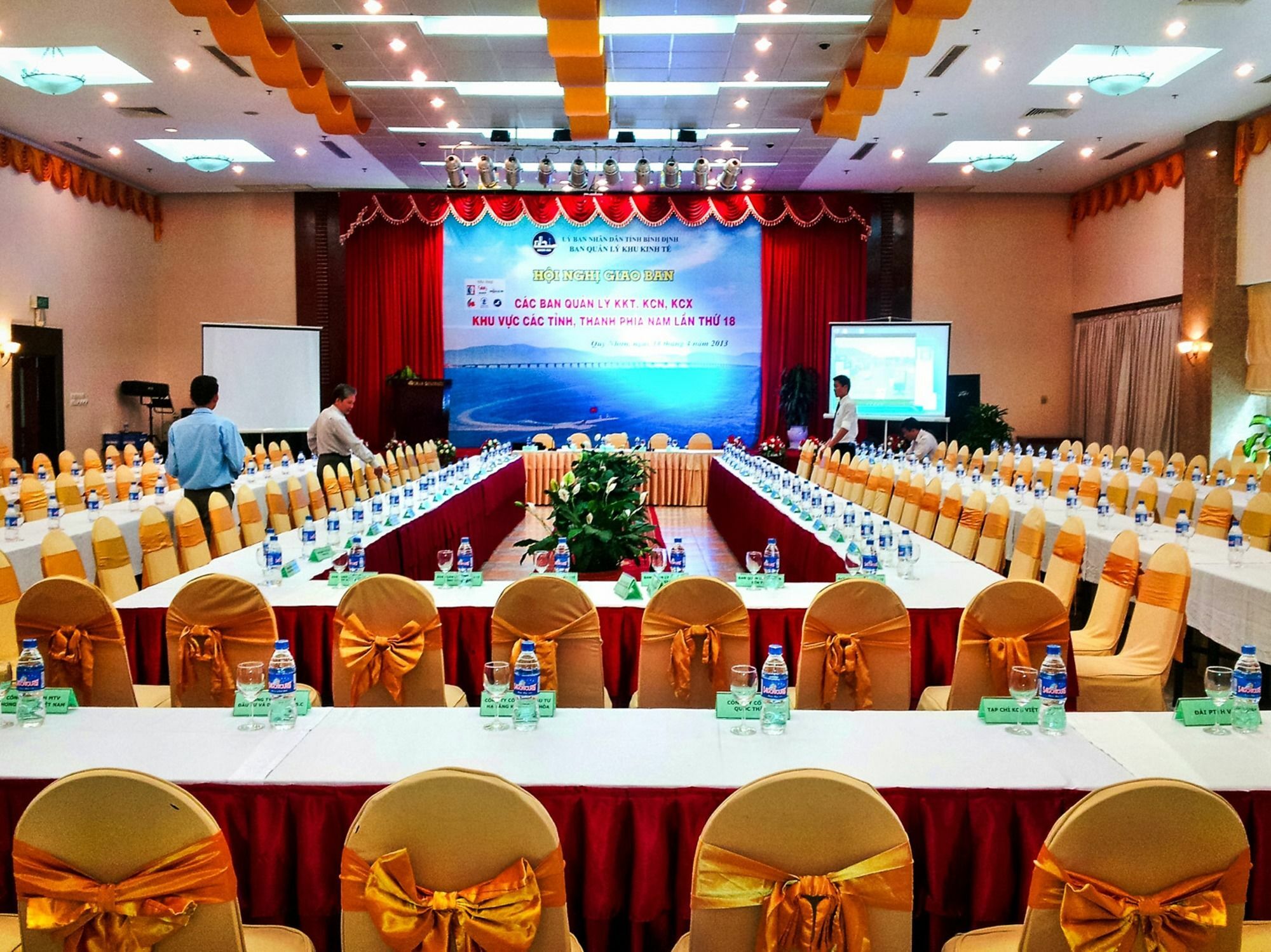 Saigon Quy Nhon Hotel Buitenkant foto